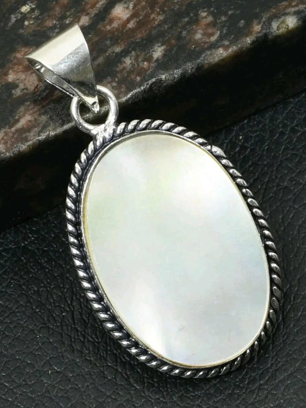 Mother Of Pearl Gemstone Jewelry 925 Sterling Silver Handmade Pendant Necklace